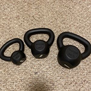 Yes 4 All brand. Black kettle bells. 5lbs, 10lbs, and 15lbs.